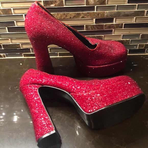 hot topic shoes heels